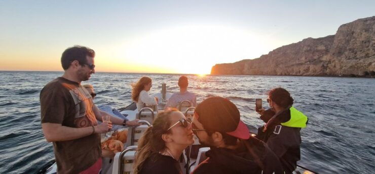 Sesimbra: Sunset on Board - Activity Details