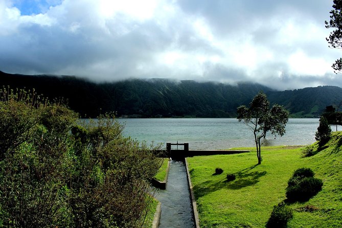 Sete Cidades by Van (Half Day) - Common Questions