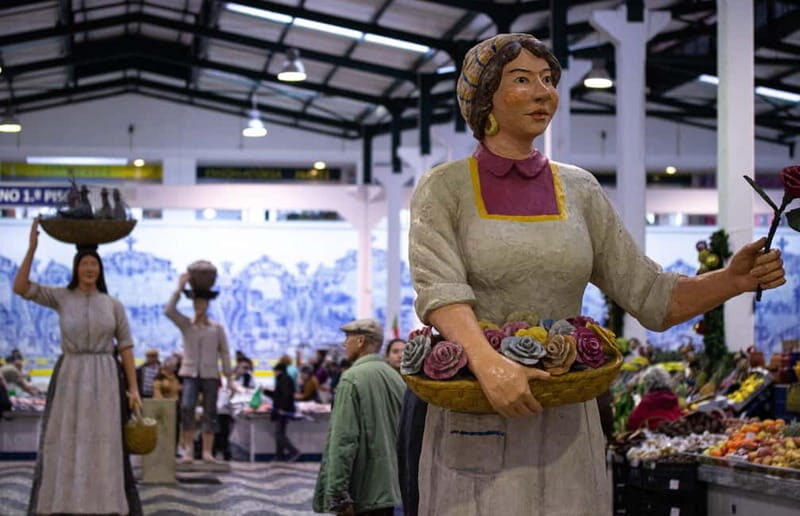 Setúbal: Private Walking Tour with Tastings - Good To Know  