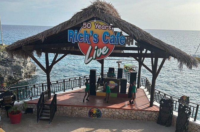 Seven Miles Beach and Ricks Cafe from Montego Bay - Transportation and Timing