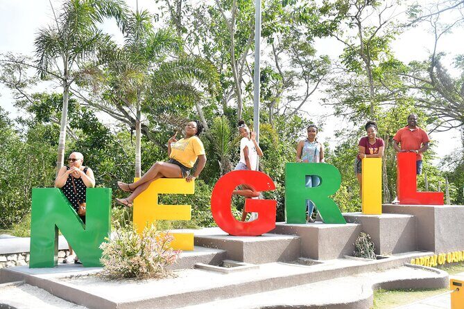 Seven Miles beach with Swedish Massage & Rick's cafe with pickup - Practical Details: What to Expect