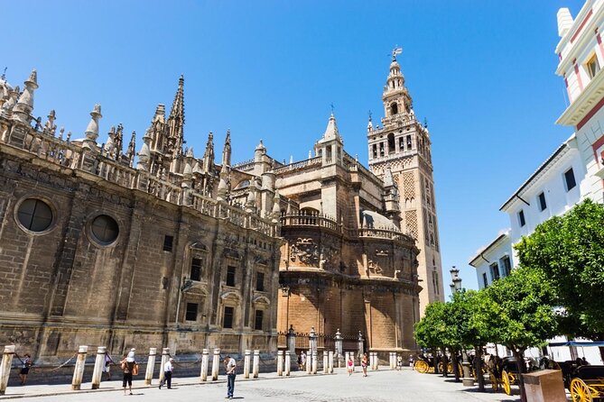 Sevilla Food Tour: Tapas, Wine, History & Traditions - Tour Overview
