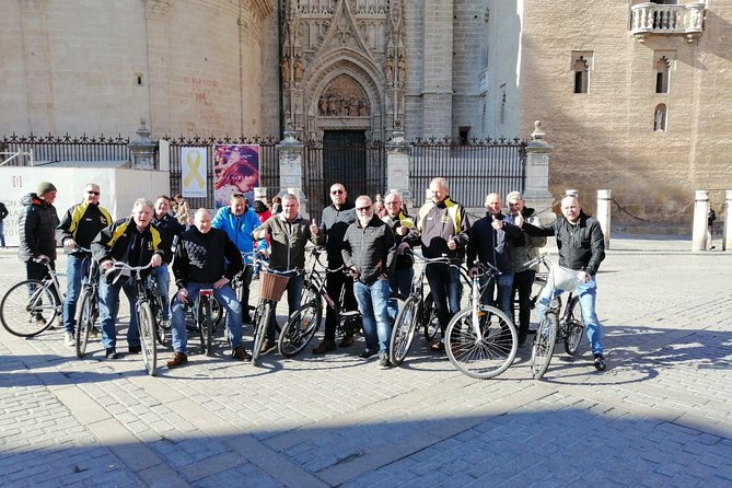 Sevilla Monumental Bike Tour With a Local Guide - Meeting Point