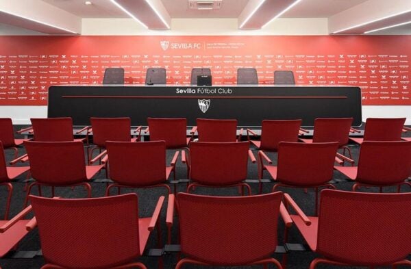 Sevilla: Sevilla FC's Ramón Sánchez-Pizjuán Stadium Tour - Common Questions