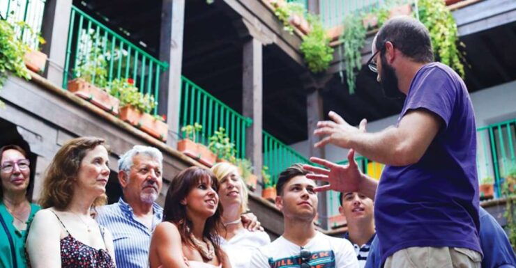 Seville: 1-Hour Walking Tour Barrio De Santa Cruz - Tour Duration and Language