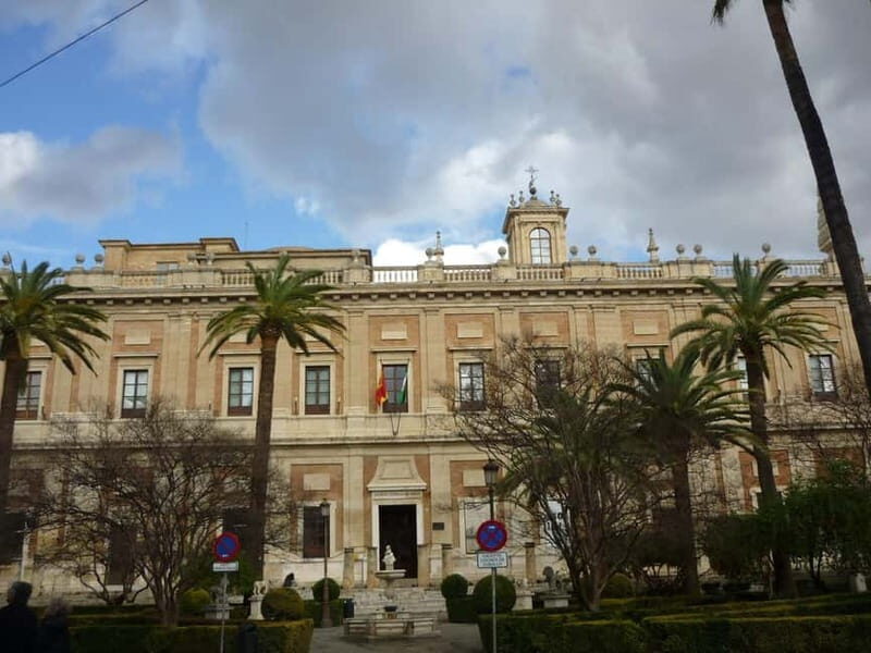 Seville: Age of Discoveries Guided Tour w/ Monuments Access - Starting Point: The Archivo de Indias