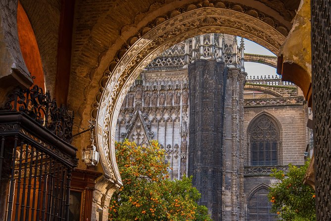Seville Alcazar, Cathedral and Giralda Skip-The-Line Guided Tour - The Sum Up