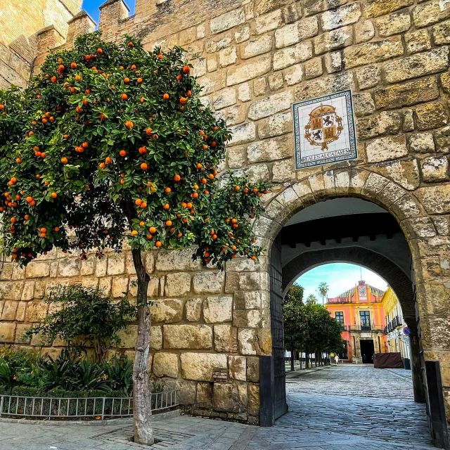 Seville: Alcazar, Cathedral, and Giralda Skip-the-Line Tour - Skip-the-Line Access and Multilingual Guides