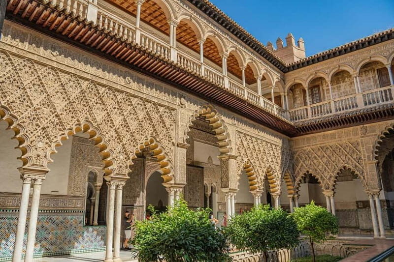 Seville: Alcázar, Cathedral, and Giralda Small-Group Tour - An In-Depth Look at the Experience