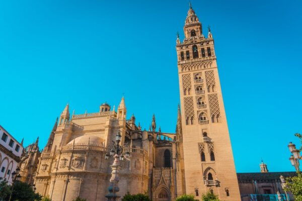 Seville: Alcázar, Cathedral and Giralda Tour With Tickets - The Sum Up
