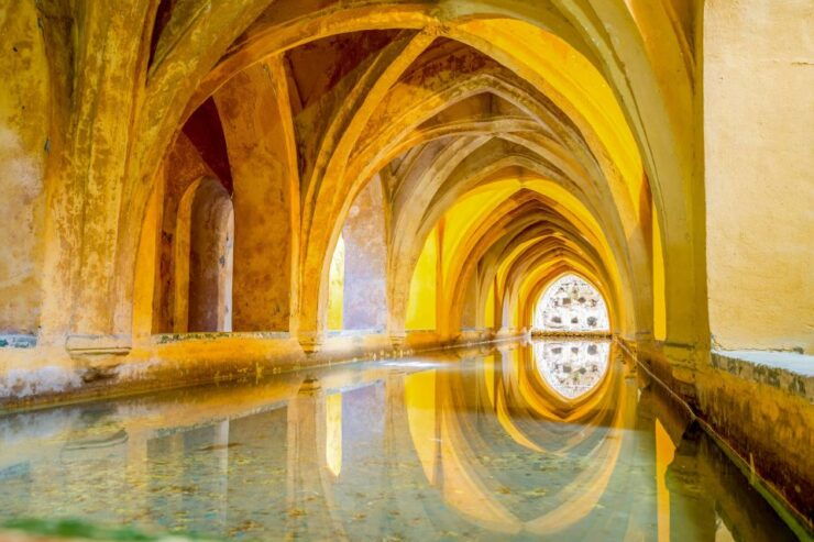 Seville: Alcázar Skip-the-Line Tickets and Guided Tour - Experience Itinerary
