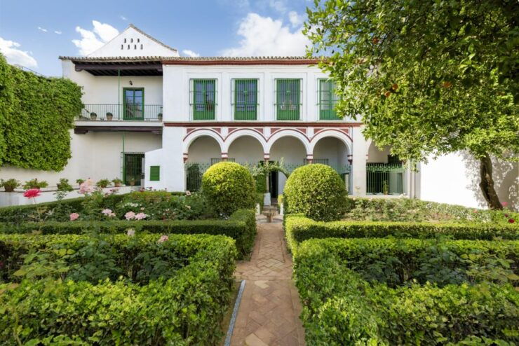 Seville: Bucarelli Palace Entry Ticket - Experience Highlights