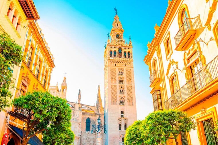 Seville: Cathedral and Giralda Guided Tour With Tickets - Highlights