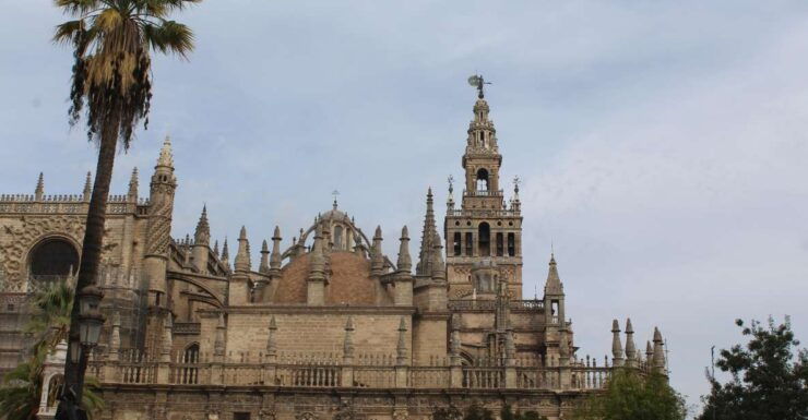 Seville: Cathedral and Giralda Skip-the-line Guided Tour - Good To Know