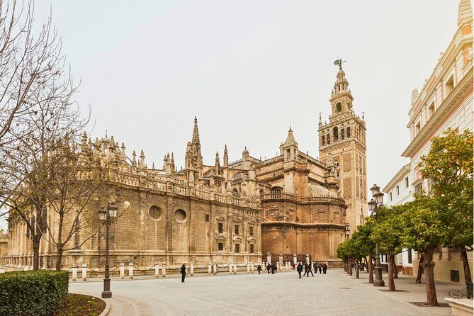 Seville Cathedral and La Giralda Entry Ticket with Audio Guide - Good To Know