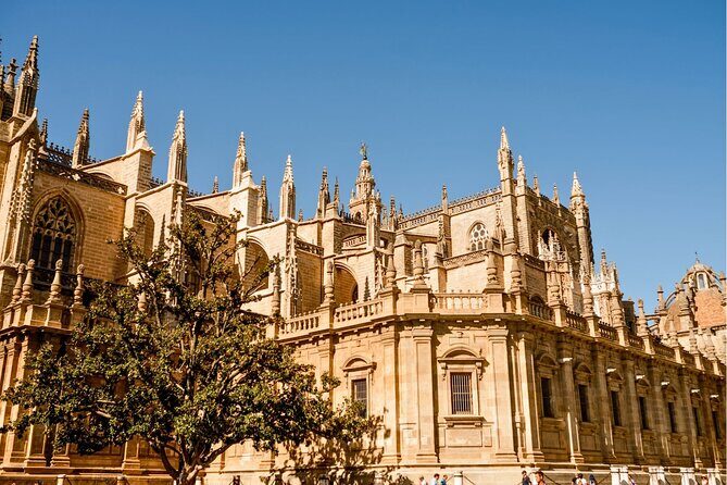 Seville Cathedral and La Giralda Entry Ticket with Audio Guide - Is This Tour Right for You?