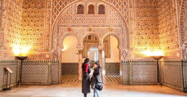 Seville: Cathedral, Giralda & Alcazar Entry With Guided Tour - Review Summary