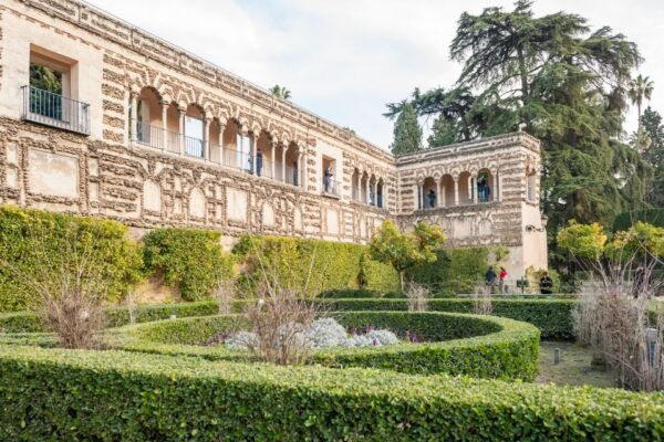 Seville: Cathedral, Giralda & Alcazar Entry With Guided Tour - Gratitude and Historical Insights