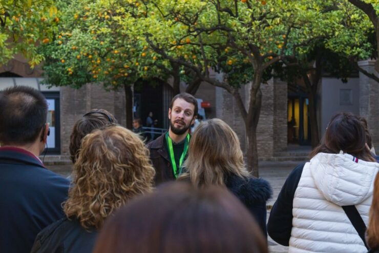 Seville: Cathedral, Giralda and Alcázar 3.5-Hour Guided Tour - Tour Experience
