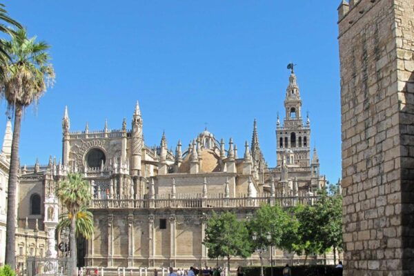 Seville: Cathedral, Giralda and Alcázar 3.5-Hour Guided Tour - The Sum Up
