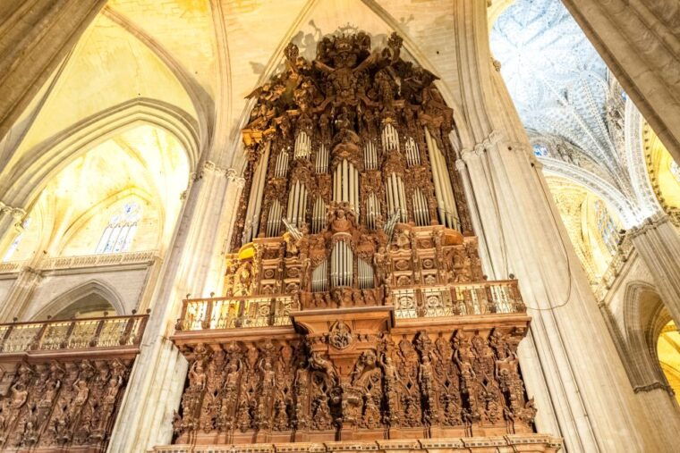 Seville: Cathedral Guided Tour With Optional Alcázar - Importance of Covering Up