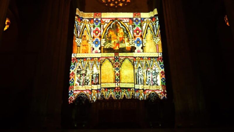 Seville: Cathedral of Seville Guided Night Tour & Light Show - Highlights of the Night Tour