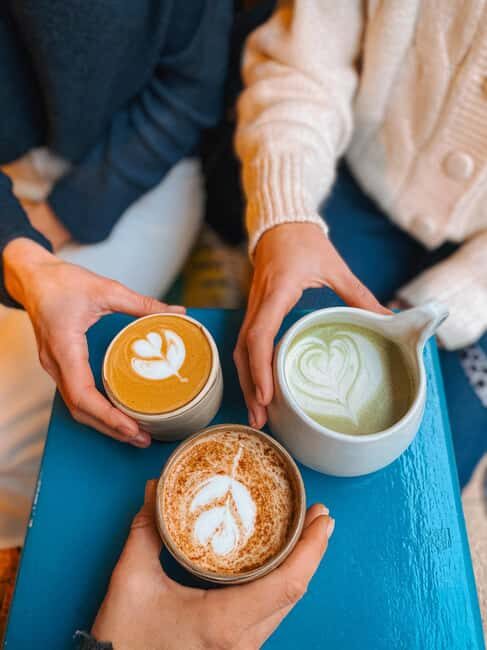 Seville: Coffee Tour and Vintage Market - Itinerary Breakdown