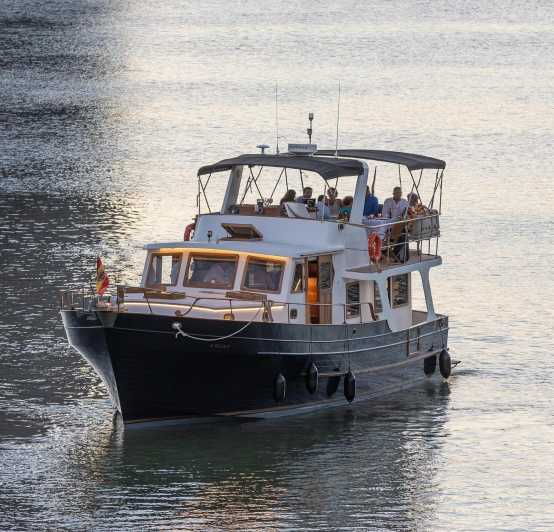 Seville: Crossing the Guadalquivir River by Yacht - Good To Know