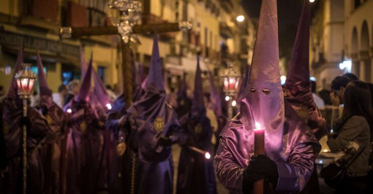 Seville: Easter Weekend and Brotherhood Private Tour - Tour Highlights