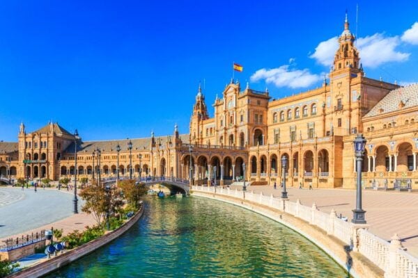 Seville: Escape Game and Tour - Suitable Participants and Requirements
