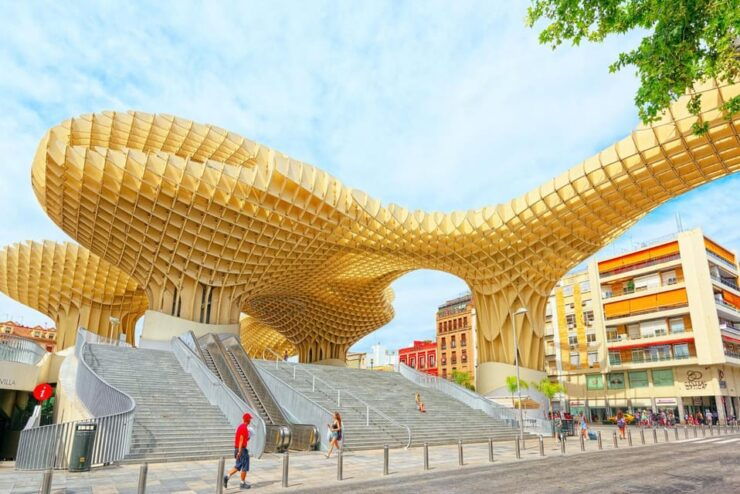 Seville: Express Walk With a Local in 60 Minutes - Experience Highlights