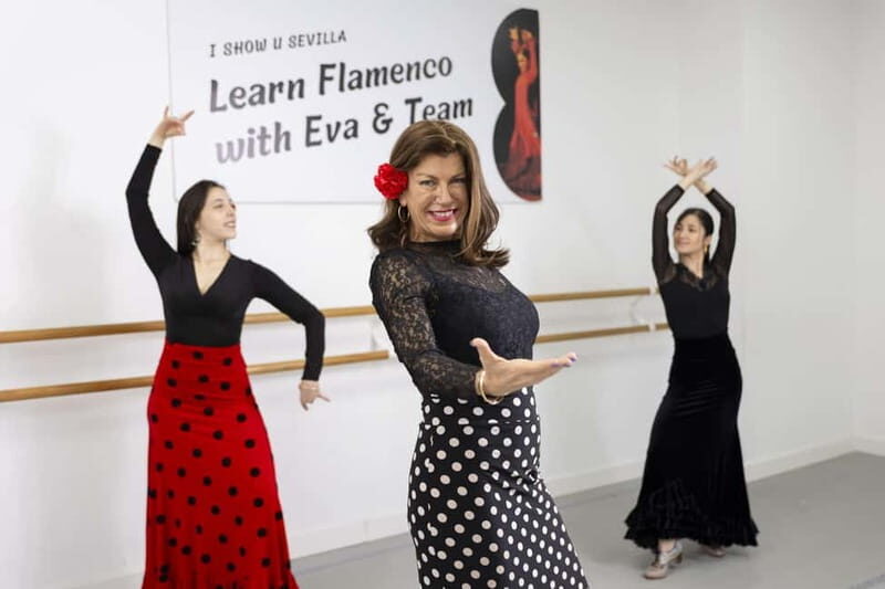 Seville: Flamenco Dance Class with Optional Costume - Deep Dive into the Itinerary and Environment