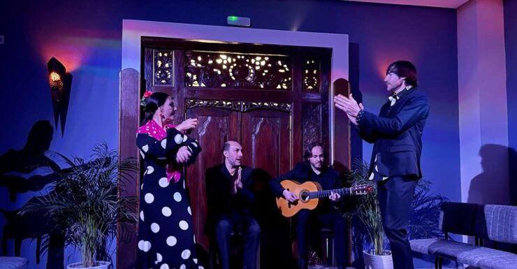 Seville: Flamenco Show at Tablao Almoraima in Triana - Experience Highlights