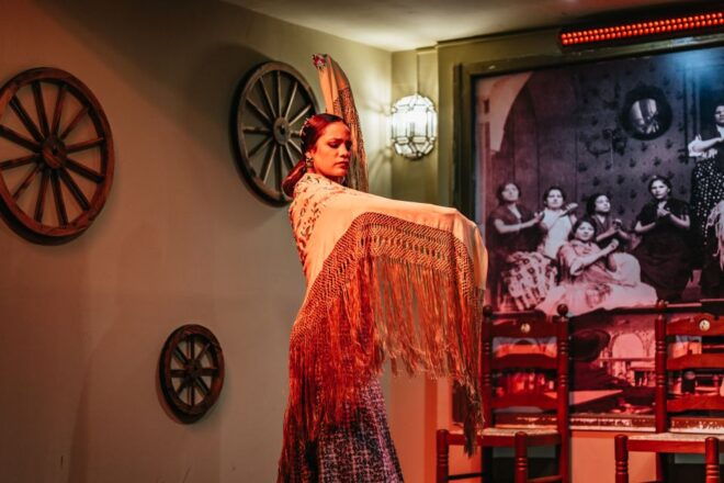 Seville: Flamenco Show With Andalusian Dinner at La Cantaora - Customer Reviews