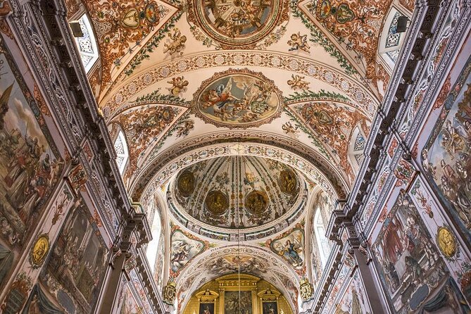 Seville Former Jewish Quarter Walking Tour: Santa Cruz - Tour Guide Julio and His Expertise