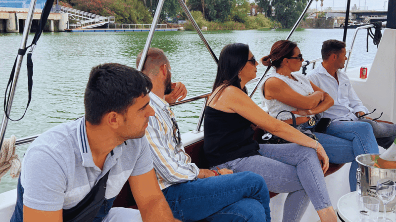 Seville: Guadalquivir River Boat Tour - Tour Highlights and Itinerary