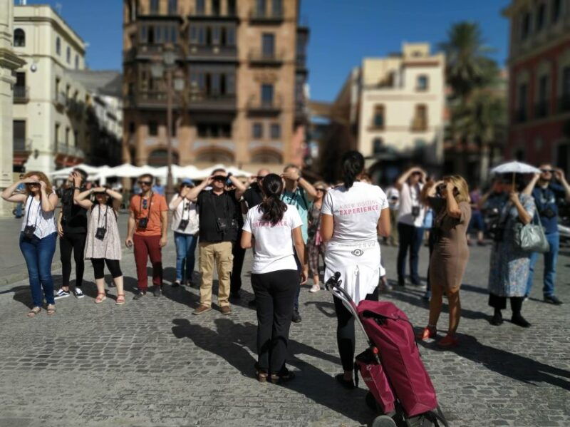 Seville: Guided City Walking Tour With 3D Contents - Good To Know