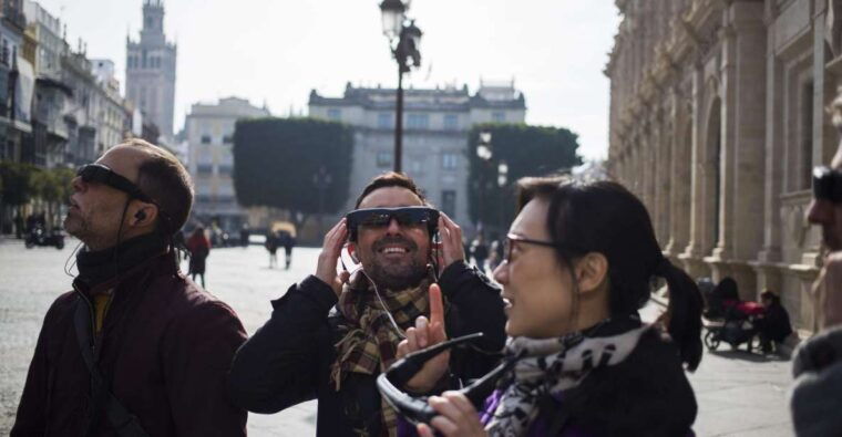 Seville: Guided City Walking Tour With 3D Contents - Included Features