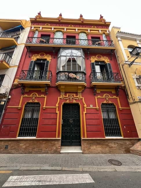 Seville: Guided Dutch Walking Tour with a Local - FAQs