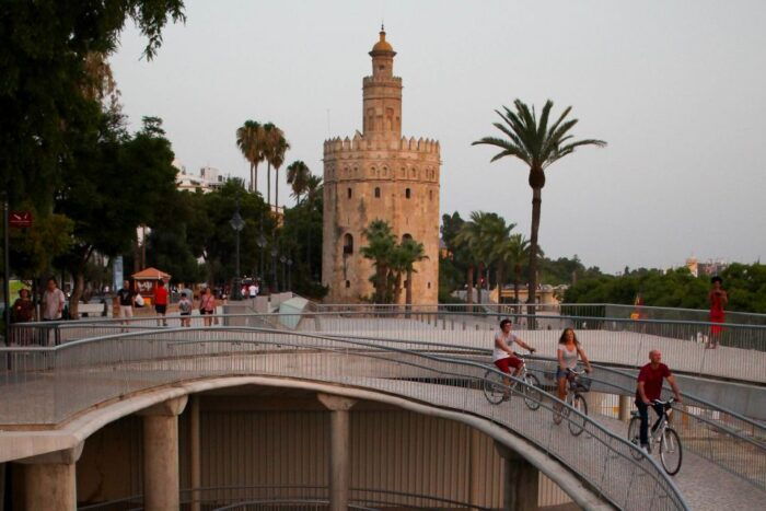 Seville: Guided Sunset Bike Tour - Insider Tips From the Guides