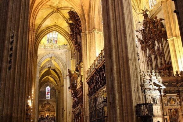 Seville: Guided Tour to the Royal Alcazar & Cathedral - Tour Itinerary