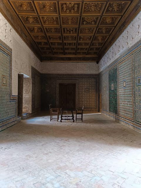 Seville: Guided Visit of the Casa De Pilatos With Entrance Tickets - Recommended Preparation