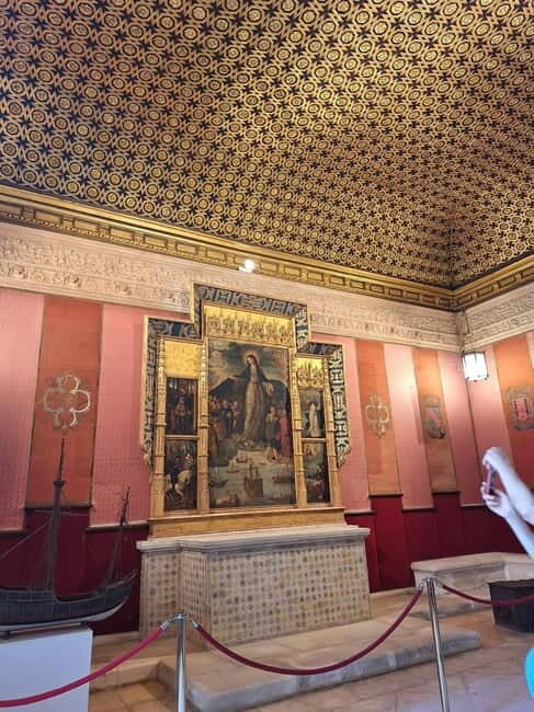 Seville: Guided visit to the Alcázar, Cathedral and Giralda - Good To Know