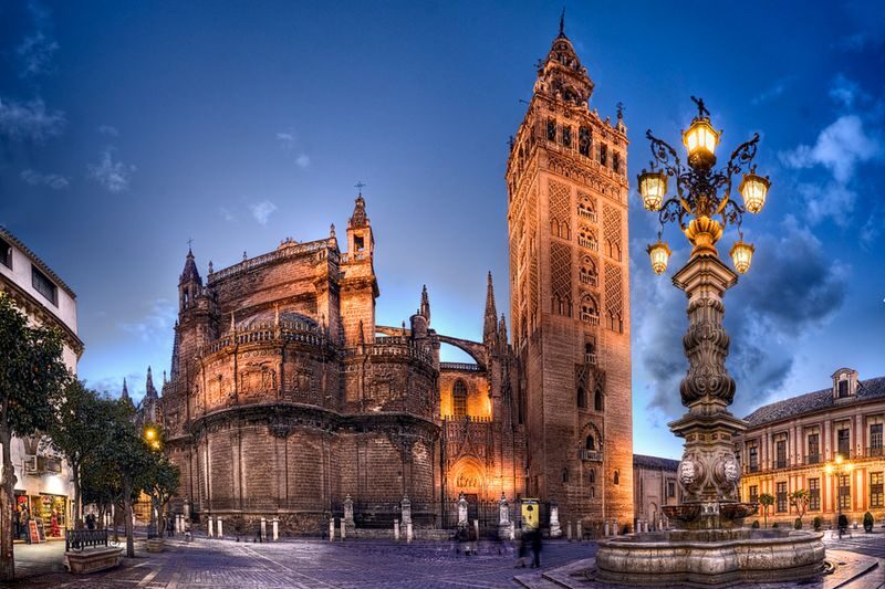 Seville Half-Day Electric Bike Tour - Choose the route that fits your Seville plans