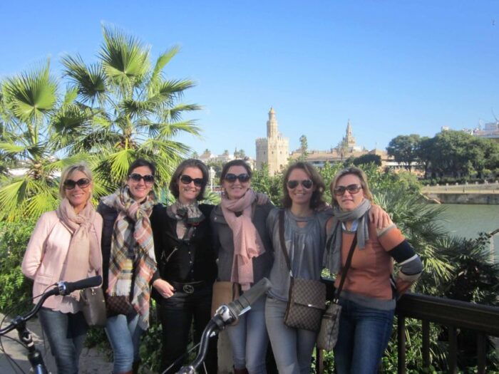 Seville: Highlights City Bike or E-Bike Tour - Exploring Major Sites in Seville