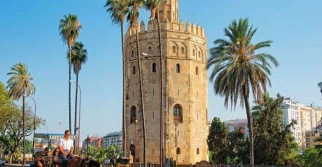 Seville: Horse Carriage Sightseeing Tour With Guide - Tour Highlights