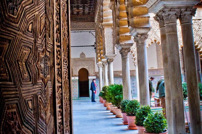 Seville in a Day: Private Tour Vip - Expert Guide and Undivided Attention