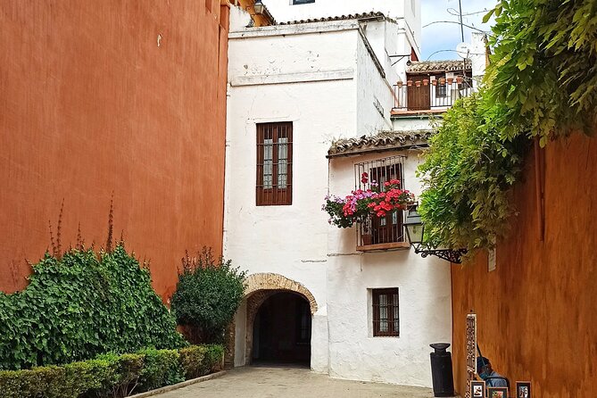 Seville Jewish Quarter Walking Tour - Key Sights and Landmarks to Explore