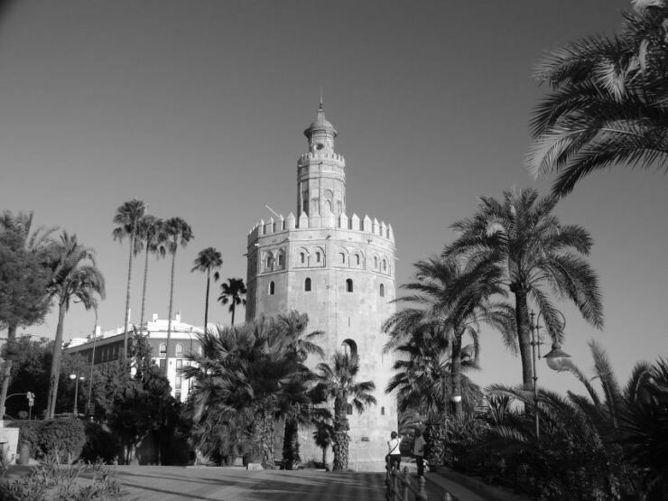 Seville: Leyenda De Triana Tour & Eco Cruise - Experience Highlights