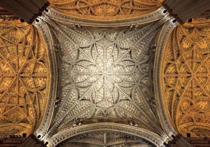 Seville: Priority Access Cathedral, Giralda & Alcázar Tour - Alcázar of Seville